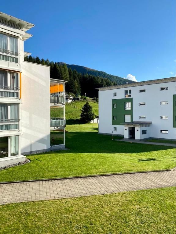 Bünda E11