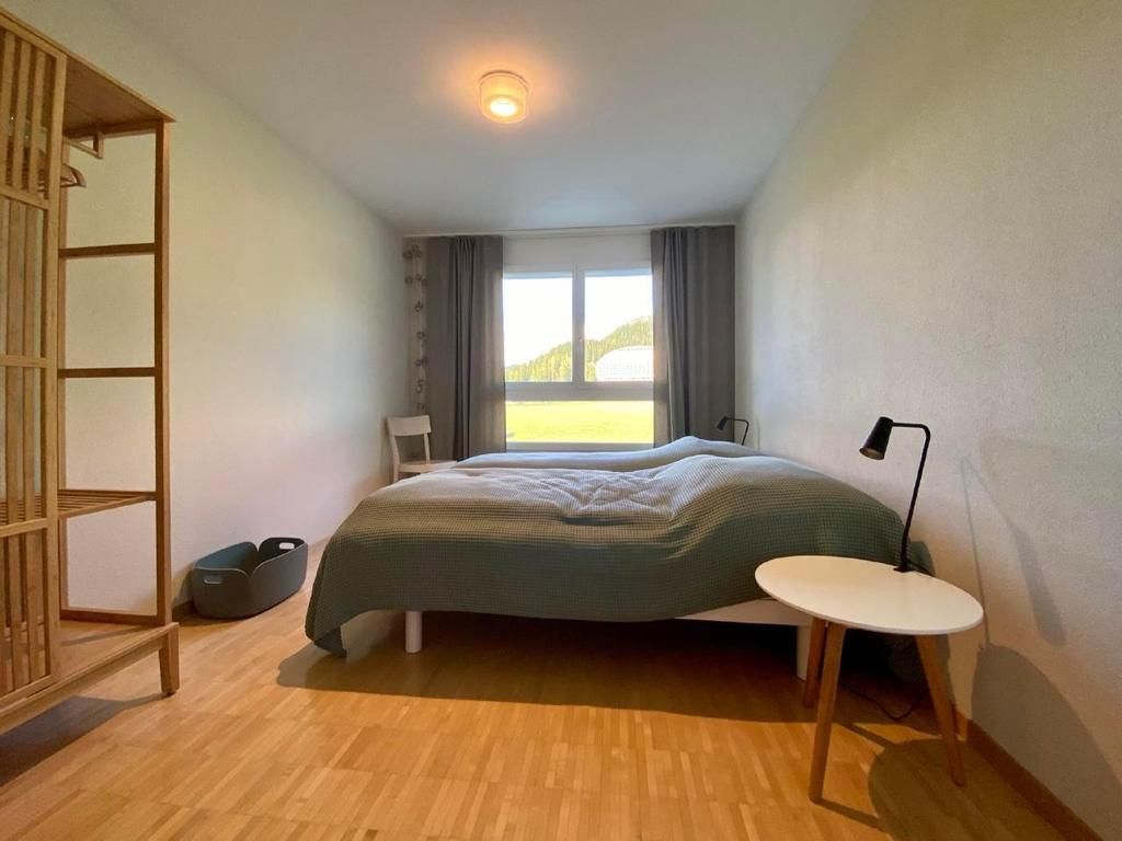 Bünda E11